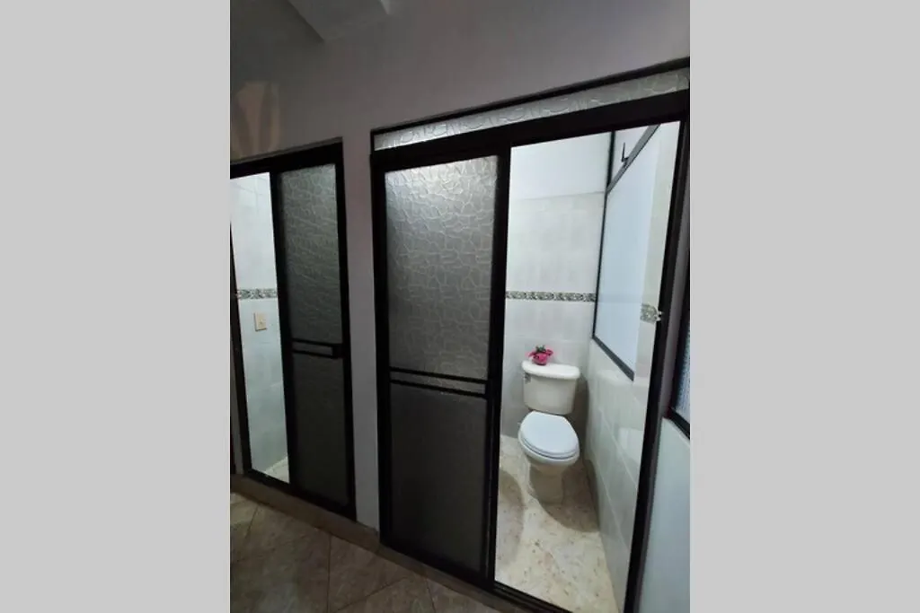 Apartamento Cerca Mall La Central Y Estacion Tranvia Medellín Kolombiya
