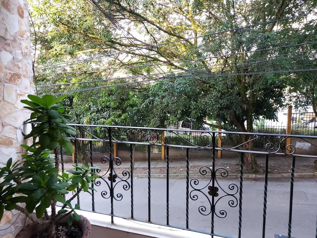 Apartamento Cerca Mall La Central Y Estacion Tranvia Medellín