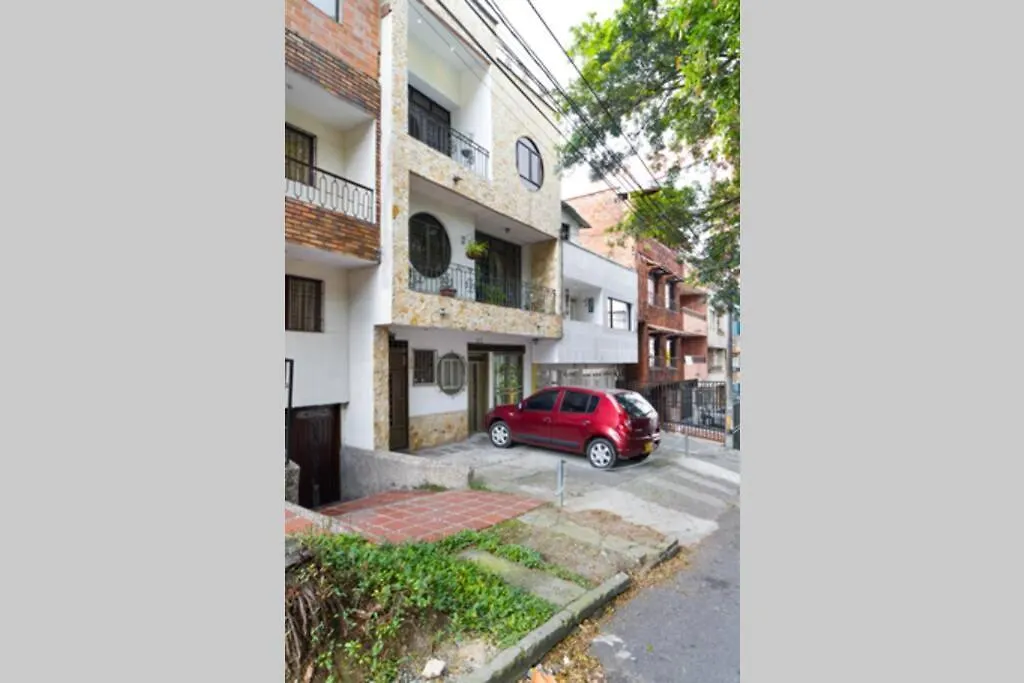 Daire Apartamento Cerca Mall La Central Y Estacion Tranvia Medellín